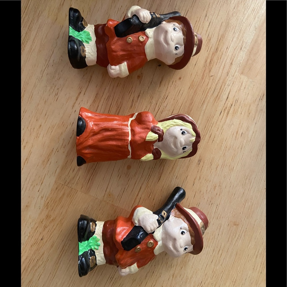 Vintage Hand-painted Pilgrim Figurines